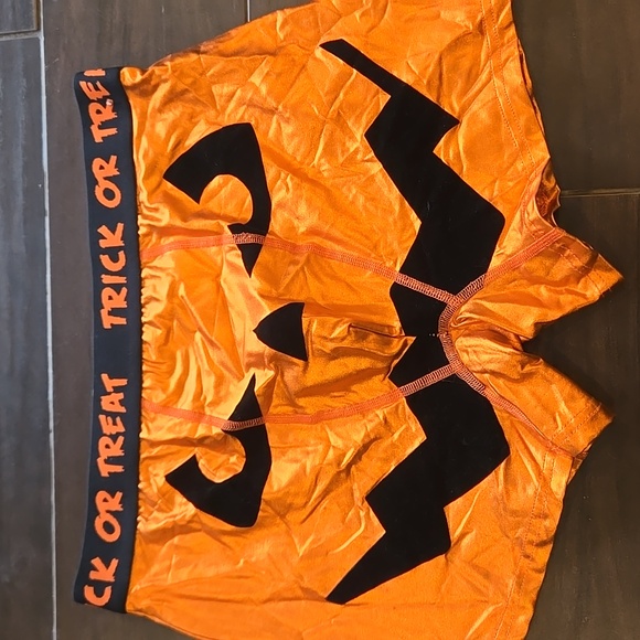 MAD Engine Other - MAD Engine Orange Pumpkin Face Costume Shorts Sz L